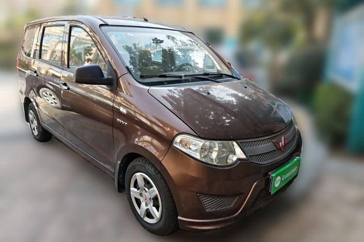 Used Wuling Hongguang 2015 1.5L S Basic Version China V Standard Front Right 45 Deg