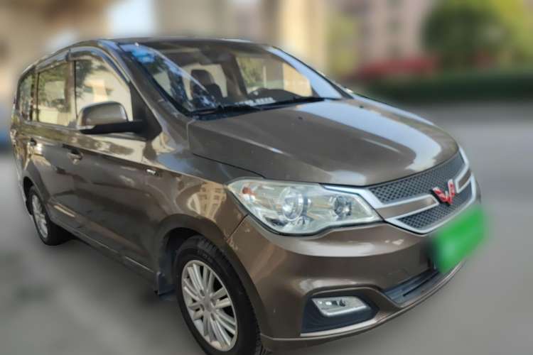 Used Wuling Hongguang 2015 1.5L S1 Standard China V-Emission Standards Front Right 45 Deg