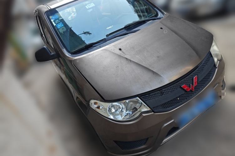 Used Wuling Hongguang 2015 1.2L S Base Model China V Standard Front Right 45 Deg