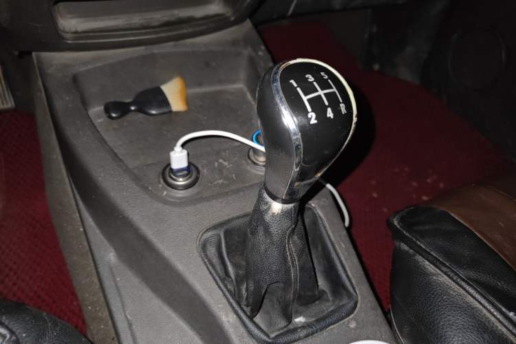Used Wuling Hongguang 2015 1.2L S Base Model China IV Gear Lever