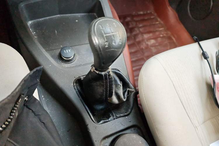 Used Wuling Hongguang 2015 1.5L S Basic Version China V Standard Gear Lever