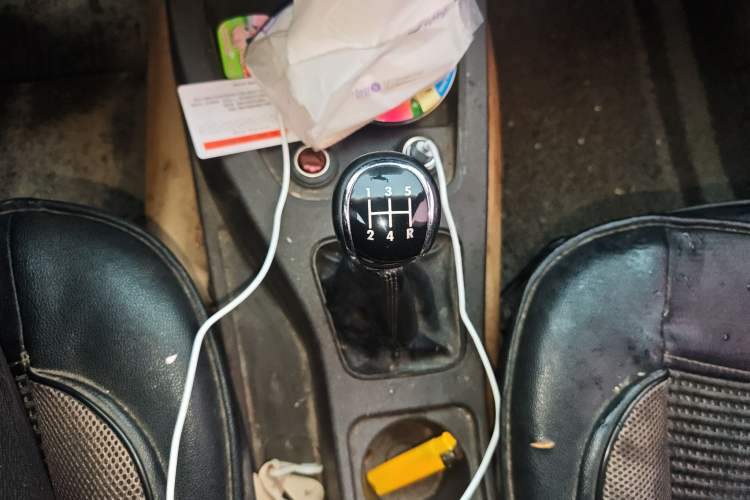 Used Wuling Hongguang 2015 1.5L S Base Model China IV Gear Lever