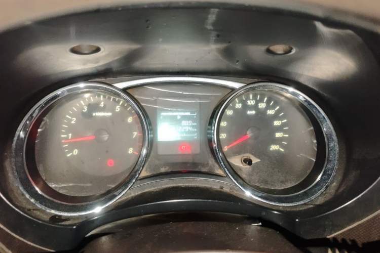 Used Wuling Hongguang 2015 1.5L S1 Standard China V-Emission Standards Instrument Cluster