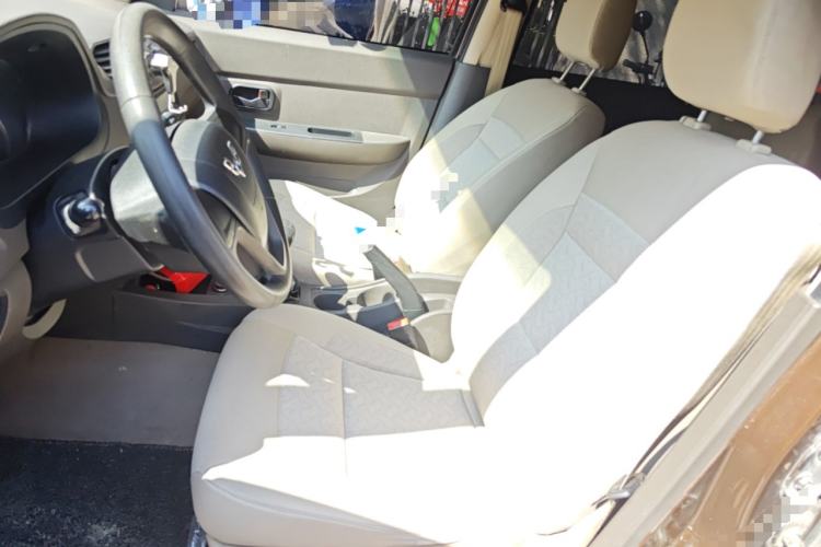 Used Wuling Hongguang 2015 1.5L S Base Model China IV Left Front Seat