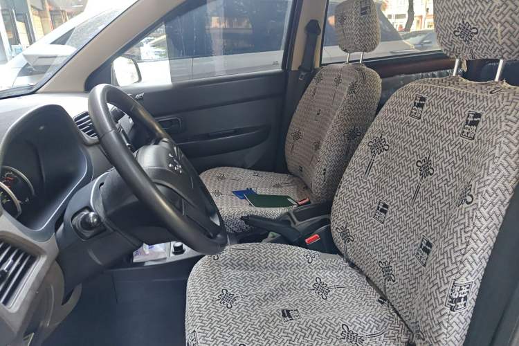 Used Wuling Hongguang 2015 1.5L S Base Model China IV Left Front Seat