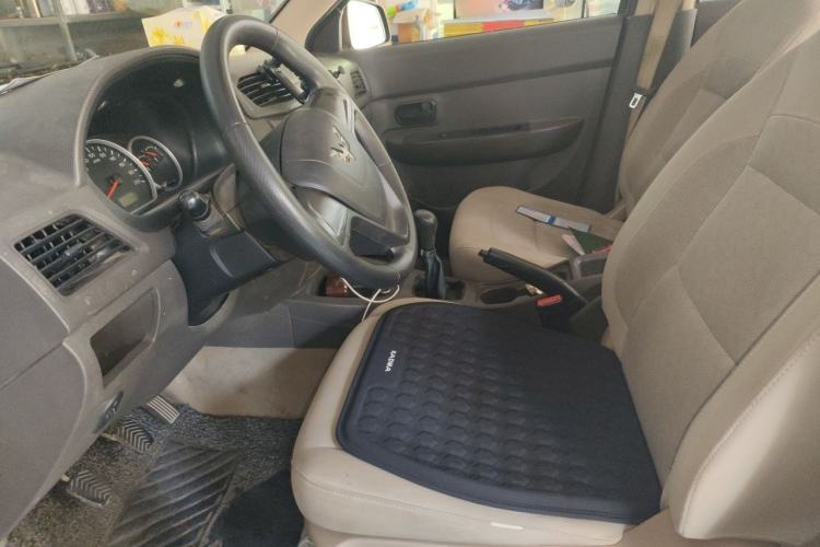 Used Wuling Hongguang 2015 1.5L S Base Model China IV Left Front Seat