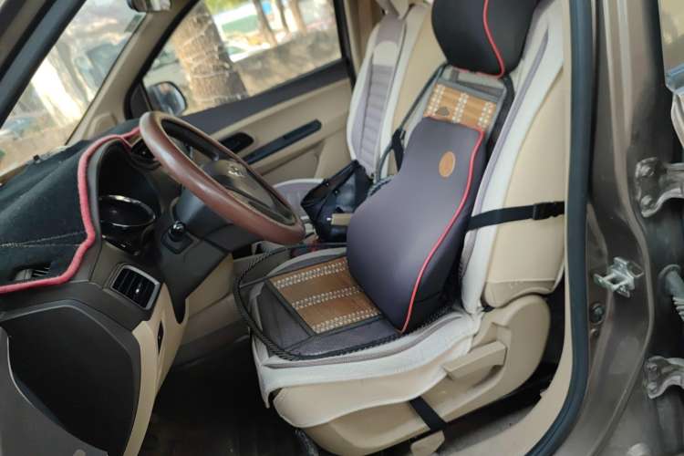 Used Wuling Hongguang 2015 1.5L S1 Standard China V-Emission Standards Left Front Seat