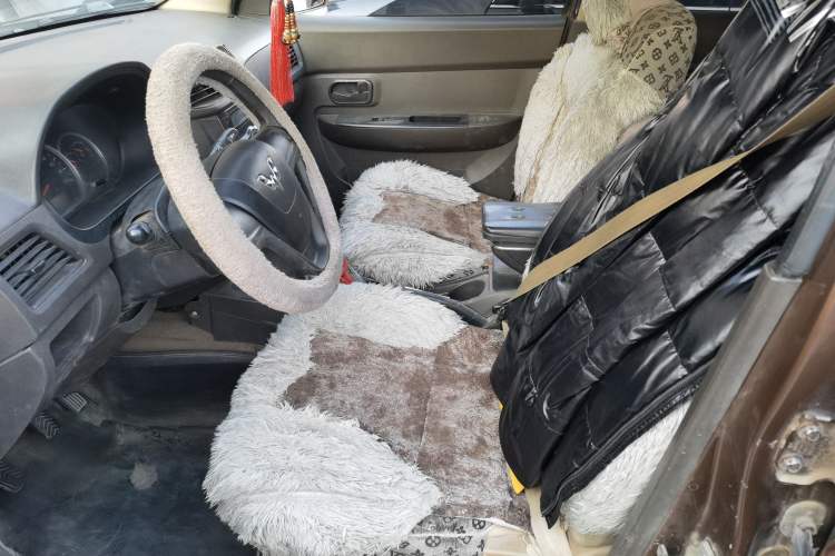 Used Wuling Hongguang 2015 1.5L S Basic Version China V Standard Left Front Seat