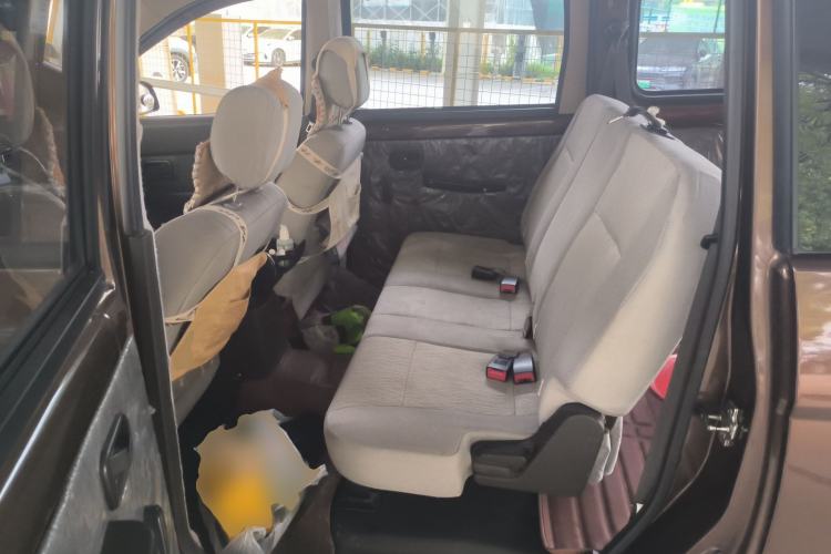 Used Wuling Hongguang 2015 1.5L S Basic Version China V Standard Left Rear Seat