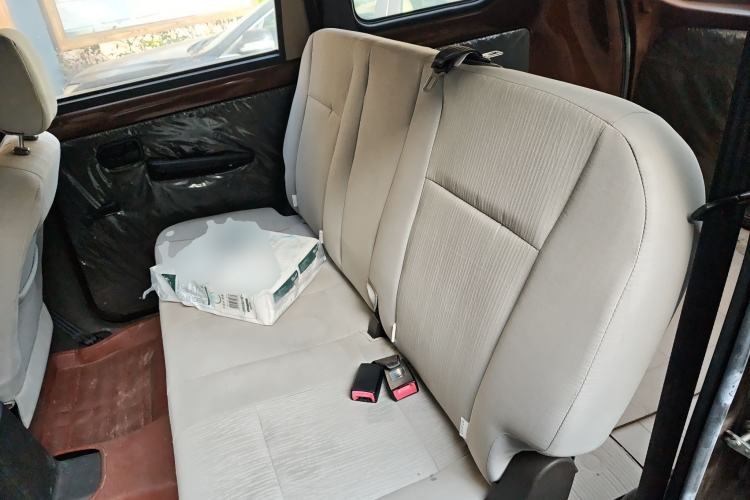Used Wuling Hongguang 2015 1.5L S Basic Version China V Standard Left Rear Seat
