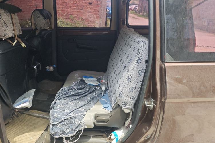 Used Wuling Hongguang 2015 1.2L S Base Model China V Standard Left Rear Seat