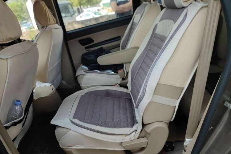 Used Wuling Hongguang 2015 1.5L S1 Standard China V-Emission Standards Left Rear Seat