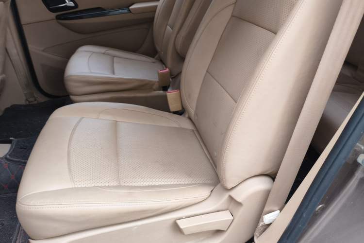 Used Wuling Hongguang 2015 1.5L S1 Comfort China V Standard Left Rear Seat