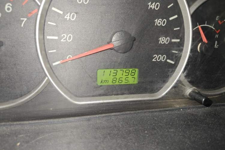 Used Wuling Hongguang 2015 1.2L S Base Model China IV Odometer Close Up