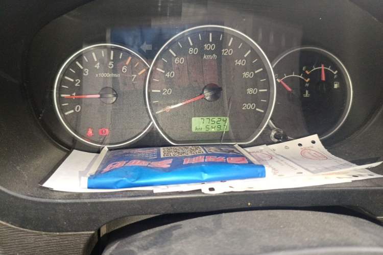 Used Wuling Hongguang 2015 1.2L S Base Model China V Standard Odometer Close Up