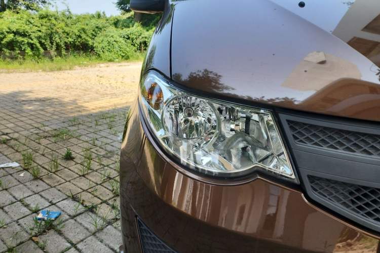 Used Wuling Hongguang 2015 1.2L S Base Model China V Standard Right Front Headlight