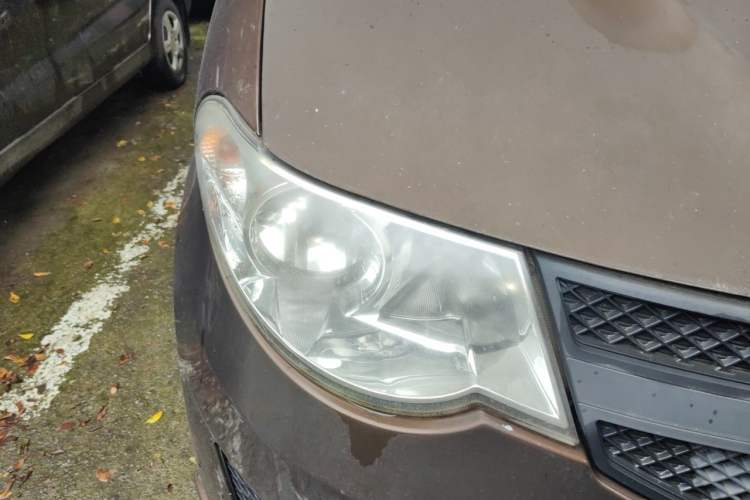 Used Wuling Hongguang 2015 1.5L S Basic Version China V Standard Right Front Headlight