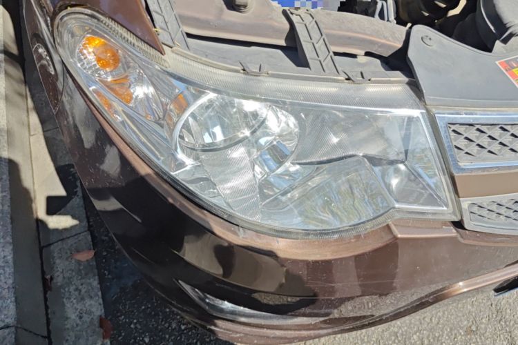 Used Wuling Hongguang 2015 1.5L S Base Model China IV Right Front Headlight