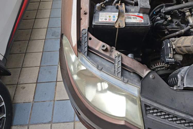 Used Wuling Hongguang 2015 1.5L S Base Model China IV Right Front Headlight