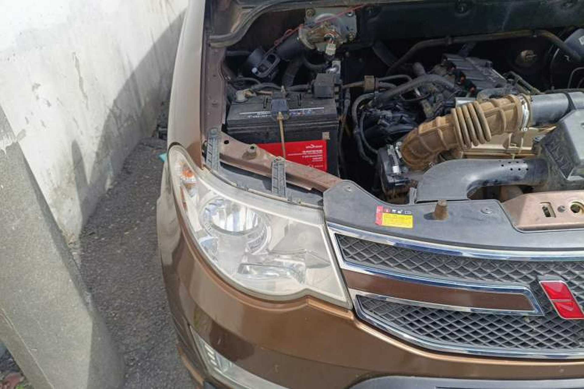 Used Wuling Hongguang 2015 1.5L S Basic Version China V Standard Right Front Headlight