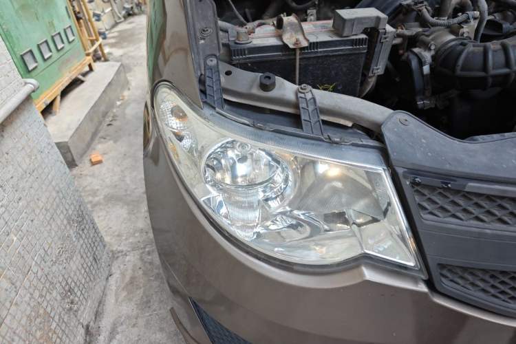 Used Wuling Hongguang 2015 1.2L S Base Model China V Standard Right Front Headlight