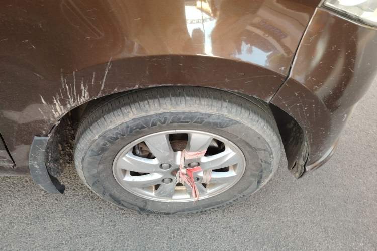 Used Wuling Hongguang 2015 1.2L S Base Model China V Standard Right Front Wheel Hub