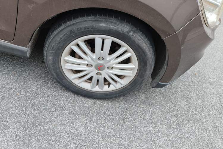 Used Wuling Hongguang 2015 1.5L S1 Comfort China V Standard Right Front Wheel Hub