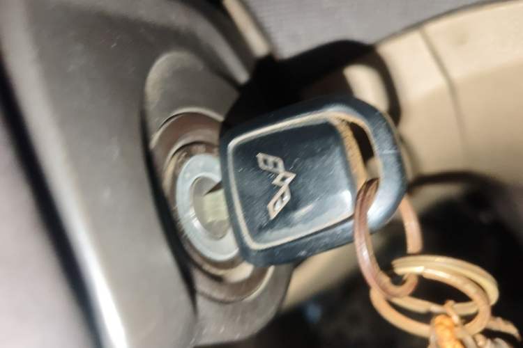 Used Wuling Hongguang 2015 1.5L S1 Standard China V-Emission Standards Vehicle Key