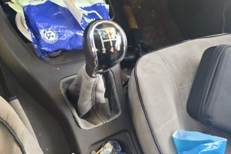 Used Wuling Hongguang 2015 1.5L S Base Model China IV Gear Lever