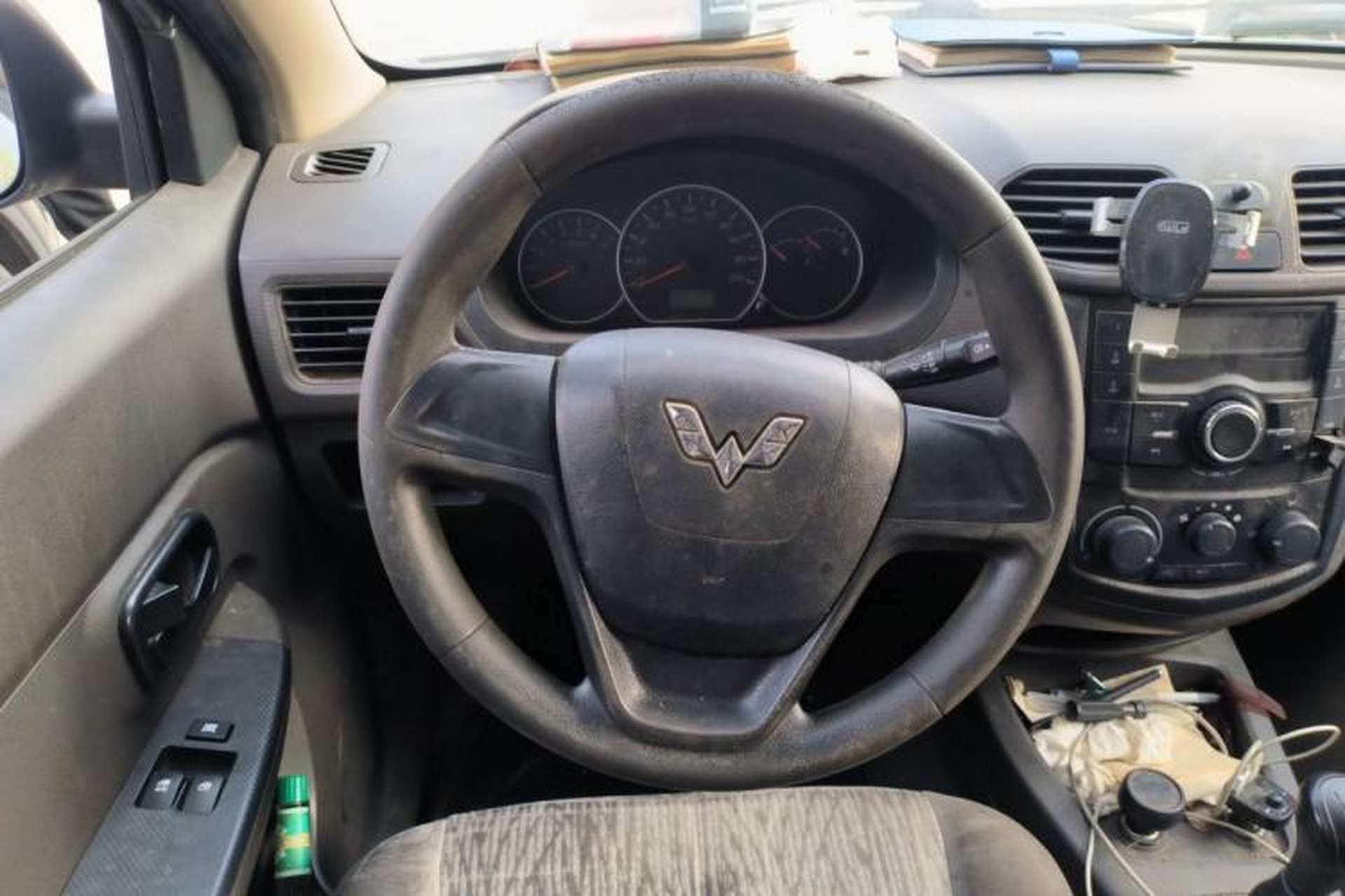 Used Wuling Hongguang 2015 1.5L S Basic Version China V Standard Steering Wheel