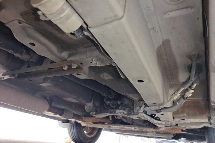 Used Wuling Hongguang 2015 1.5L S Basic Version China V Standard Chassis Front Left