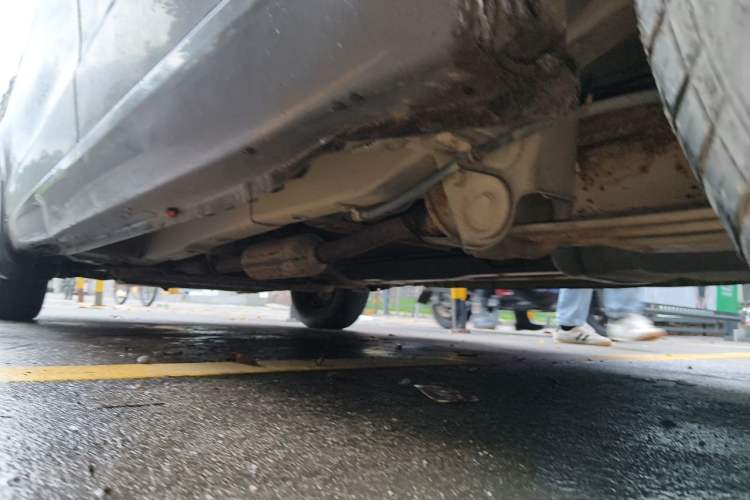 Used Wuling Hongguang 2015 1.5L S Basic Version China V Standard Chassis Rear Left