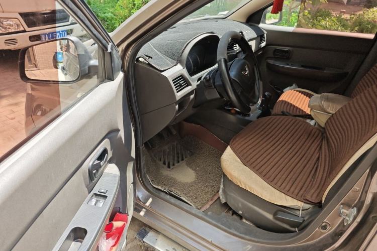 Used Wuling Hongguang 2015 1.2L S Base Model China V Standard Driver Seat