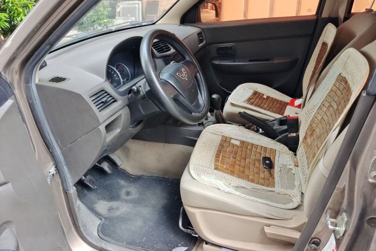 Used Wuling Hongguang 2015 1.5L S Basic Version China V Standard Driver Seat