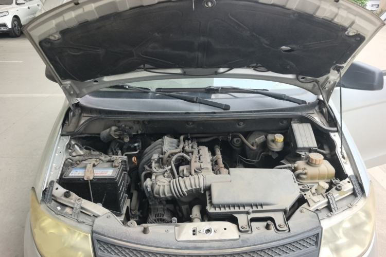 Used Wuling Hongguang 2015 1.2L S Base Model China IV Engine Bay