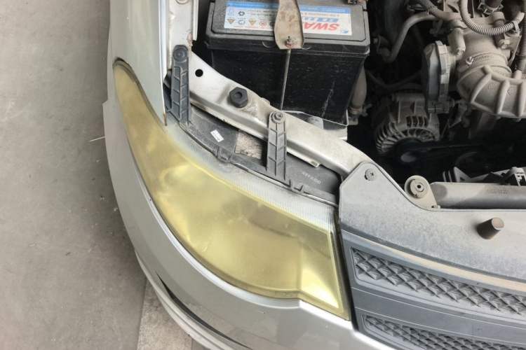 Used Wuling Hongguang 2015 1.2L S Base Model China IV Engine Bay Right