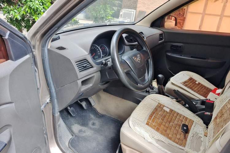Used Wuling Hongguang 2015 1.5L S Basic Version China V Standard Left Front Seat