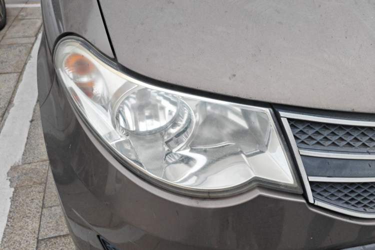 Used Wuling Hongguang 2015 1.5L S Basic Version China V Standard Right Front Headlight