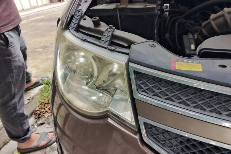 Used Wuling Hongguang 2015 1.5L S Basic Version China V Standard Right Front Headlight