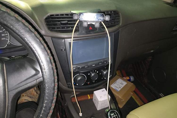 Used Wuling Hongguang 2015 1.5L S Base Model China IV Audio And AC Panel