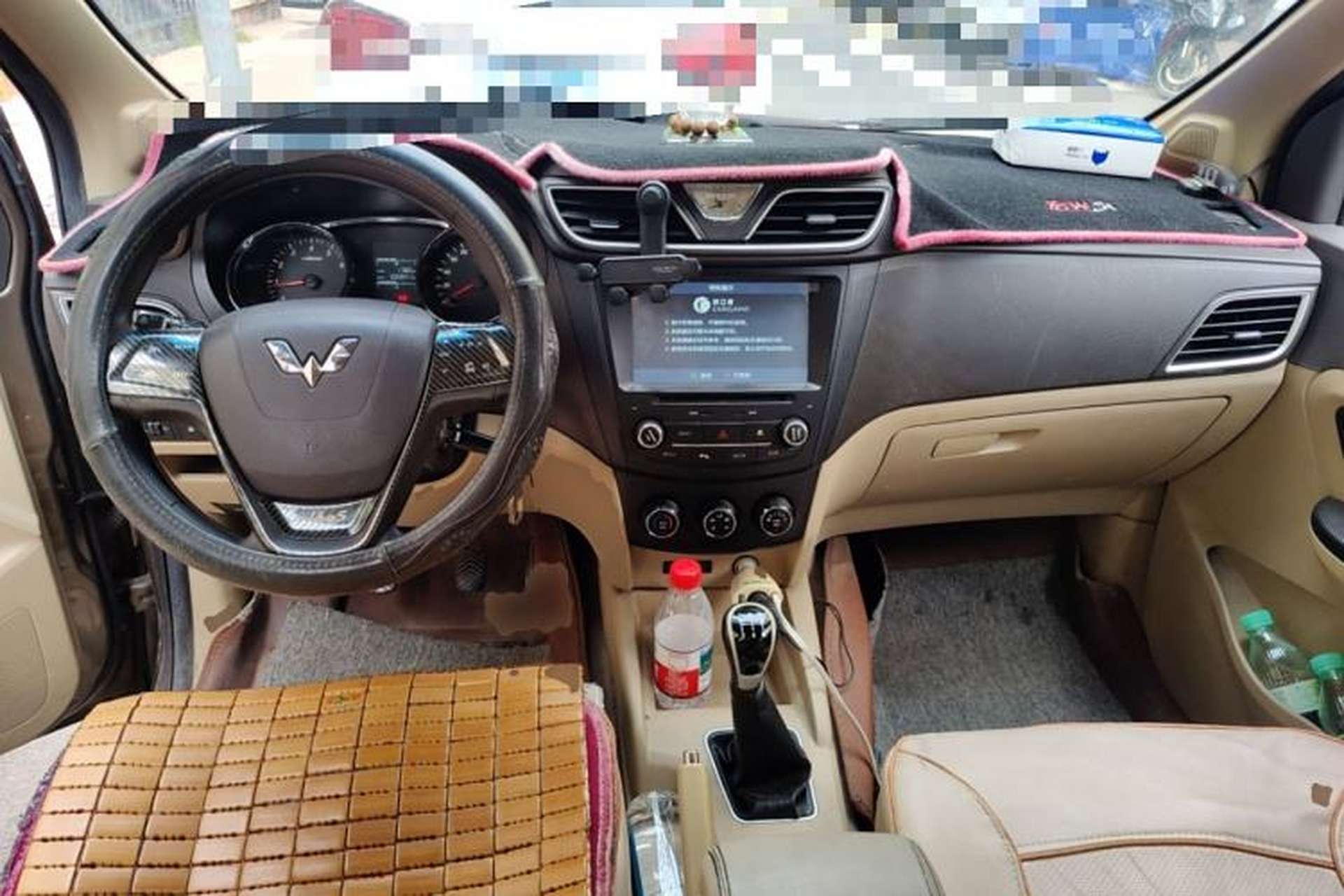 Used Wuling Hongguang 2015 1.5L S1 Standard China V-Emission Standards Center Console