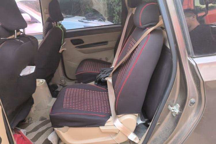 Used Wuling Hongguang 2015 1.5L S1 Standard China V-Emission Standards Left Rear Seat