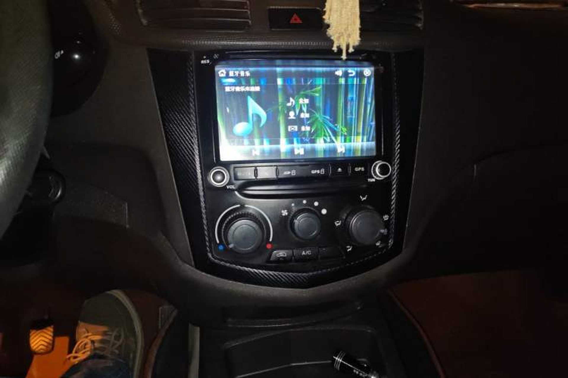Used Wuling Hongguang 2015 1.2L S Base Model China V Standard Audio And AC Panel