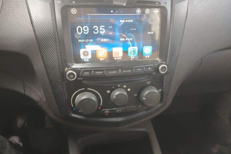 Used Wuling Hongguang 2015 1.2L S Base Model China V Standard Audio And AC Panel