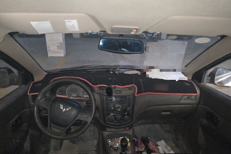 Used Wuling Hongguang 2015 1.5L S Base Model China IV Center Console