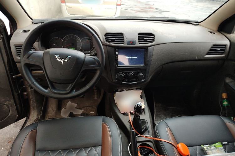 Used Wuling Hongguang 2015 1.5L S Basic Version China V Standard Center Console