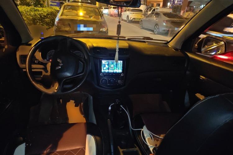 Used Wuling Hongguang 2015 1.2L S Base Model China V Standard Center Console