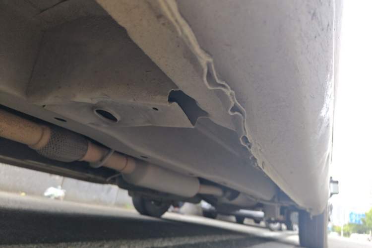 Used Wuling Hongguang 2015 1.5L S Base Model China IV Chassis Front Left