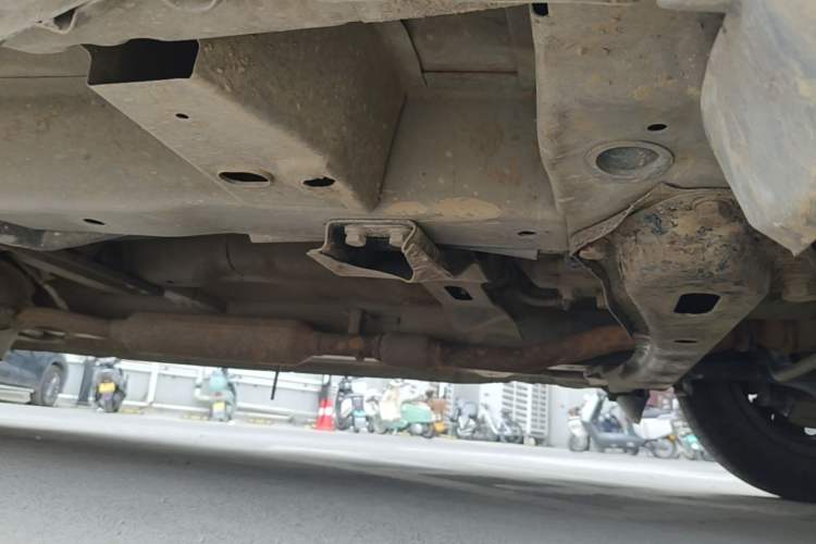 Used Wuling Hongguang 2015 1.5L S Basic Version China V Standard Chassis Front Right