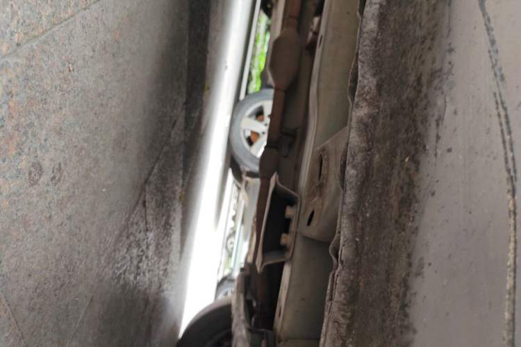 Used Wuling Hongguang 2015 1.2L S Base Model China V Standard Chassis Front Right